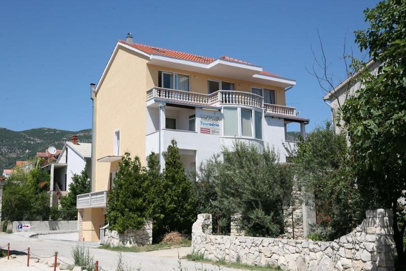 Villa Cezar Kaštel Lukšić Exterior foto