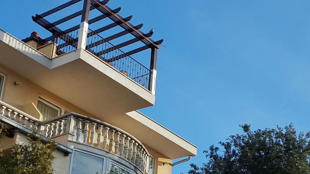 Villa Cezar Kaštel Lukšić Exterior foto